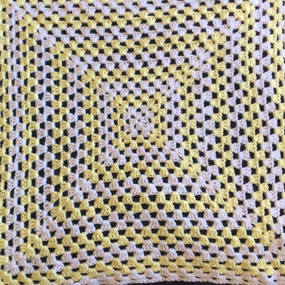 Handmade baby blanket - Picture 1 of 2
